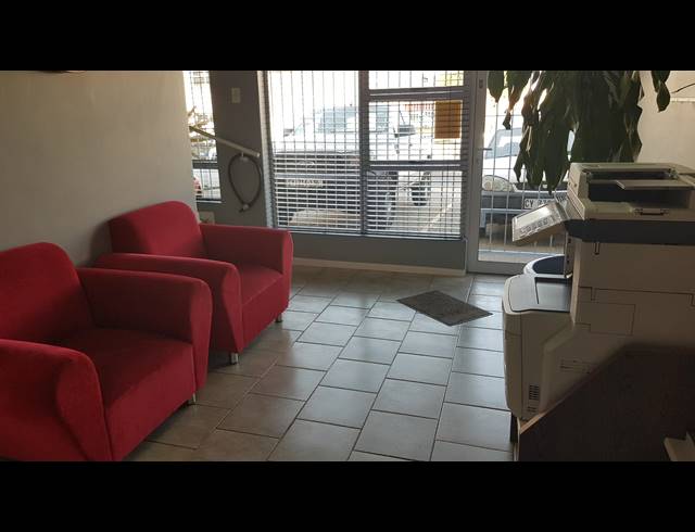 619M² FACTORY TO LET IN STIKLAND INDUSTRIAL